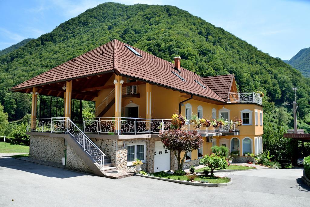 Apartment Sotocje Dolenja Trebusa Luaran gambar
