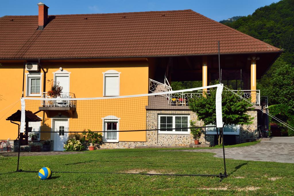 Apartment Sotocje Dolenja Trebusa Luaran gambar